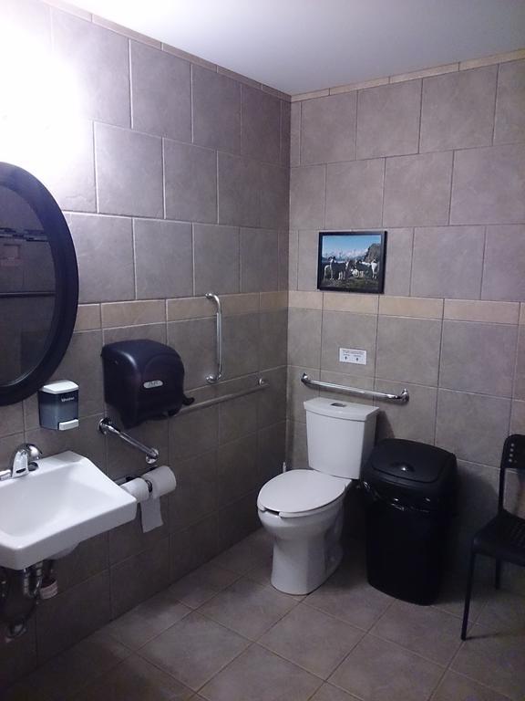 Hot Springs Campground And Hostel Upper Laberge Bagian luar foto